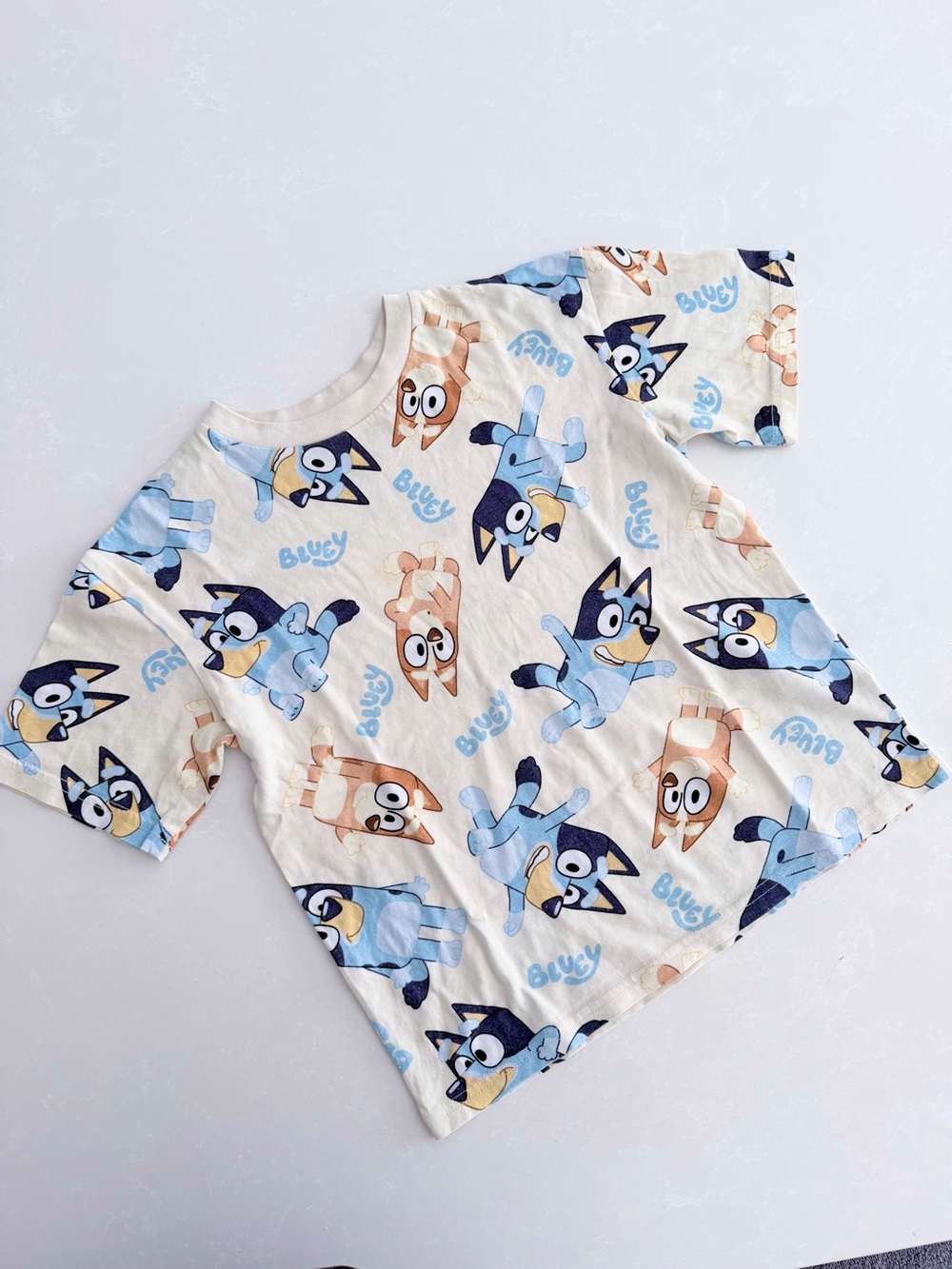 H&M Bluey & Bingo All-Over Print Kids T-Shirt |Size 5T / 6